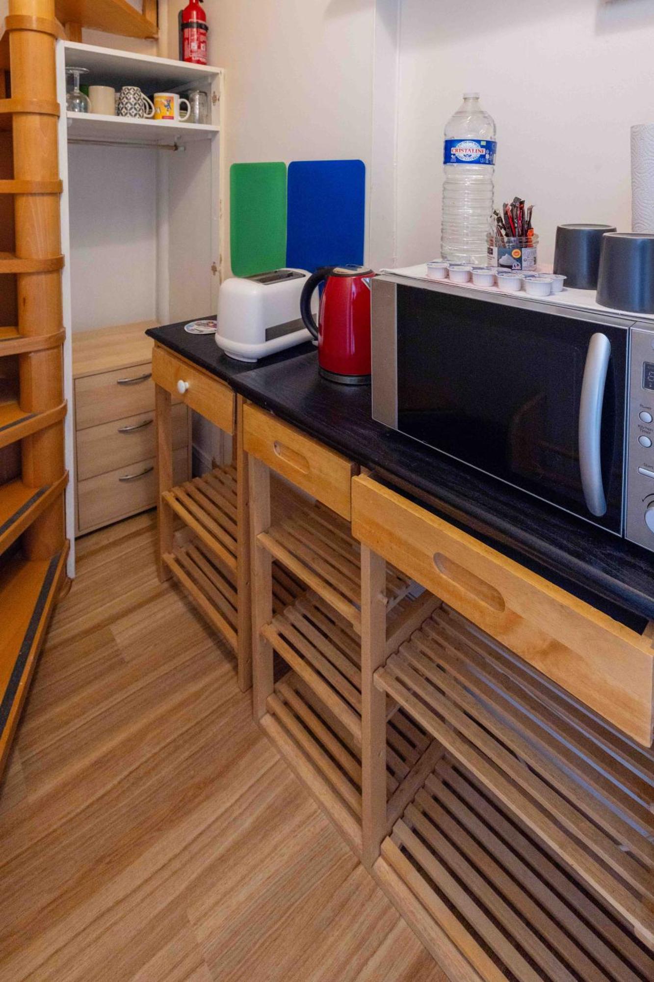 Well Located Apartment In Paris Eksteriør billede